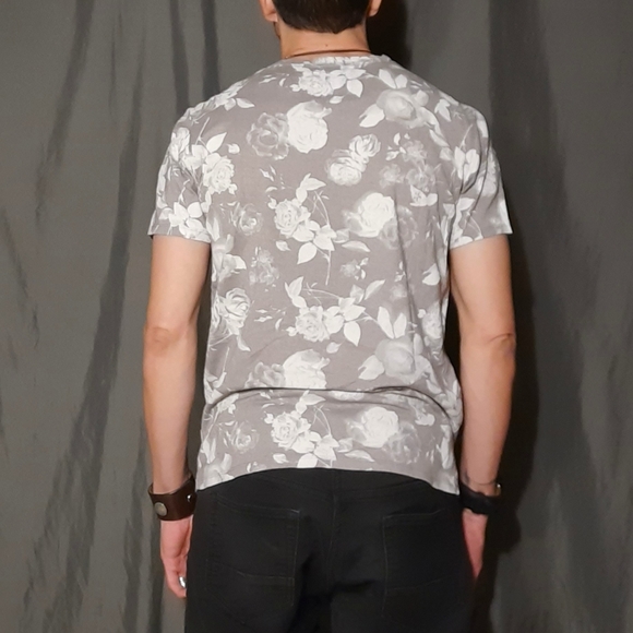Men's floral graphic t-shirt - Picture 2 of 3